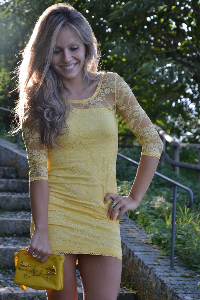 yellow dress and elisabetta franchi bag - It-girl by Eleonora Petrella
