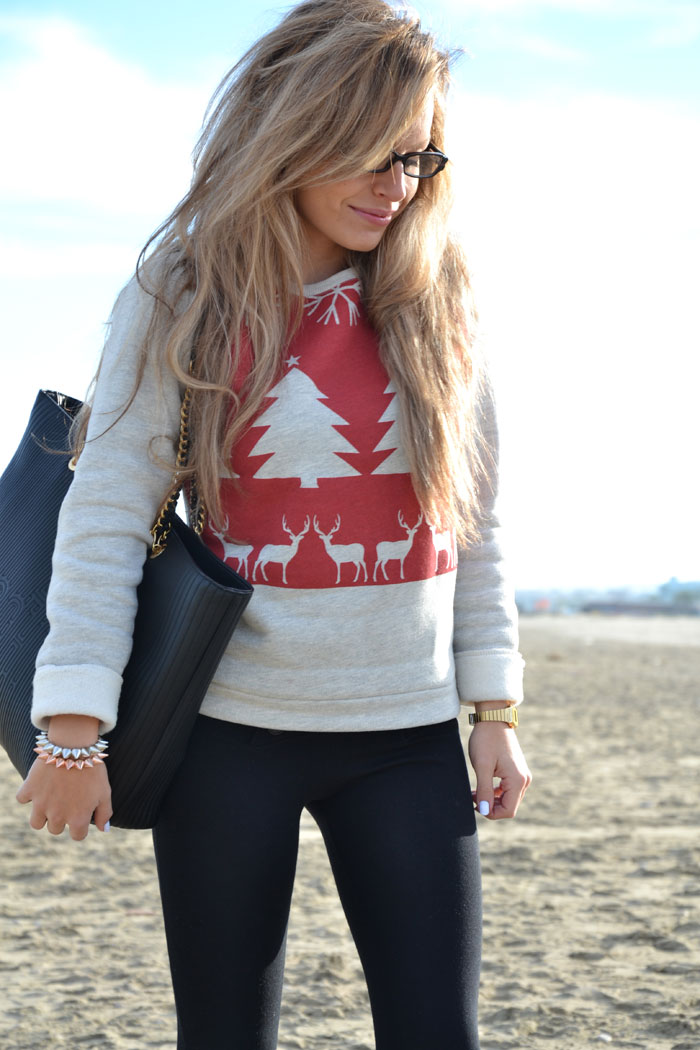 Asos Christmas sweater and Pinko Ugg boots - It-girl by Eleonora Petrella