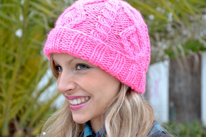 H&M Beanie and clutch fluo pink - It-Girl by Eleonora Petrella
