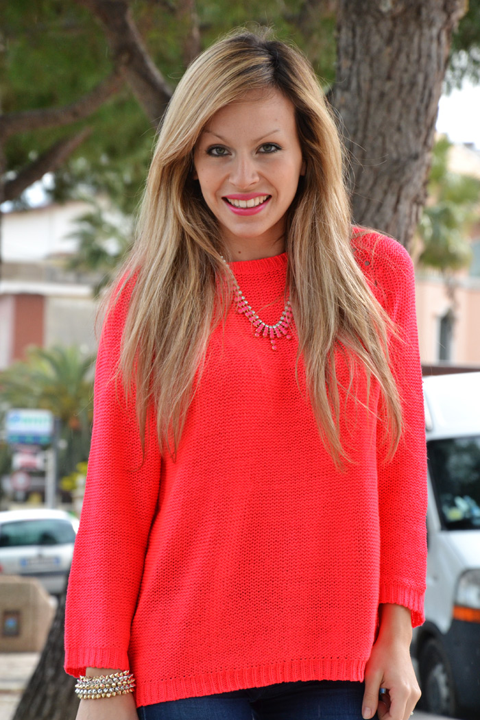 H&M neon sweater, Zara skinny jeans and Oasap studded bag - It-Girl by Eleonora Petrella