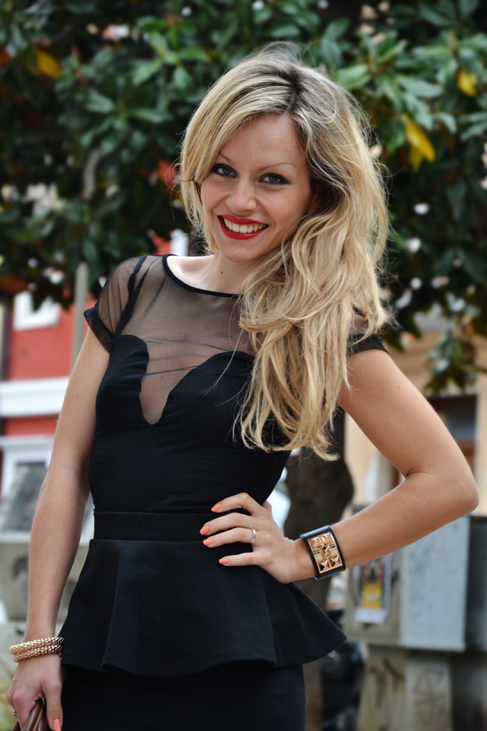 Outfit elegante fashion blogger con gonna peplo e top sexy - It-Girl by Eleonora Petrella