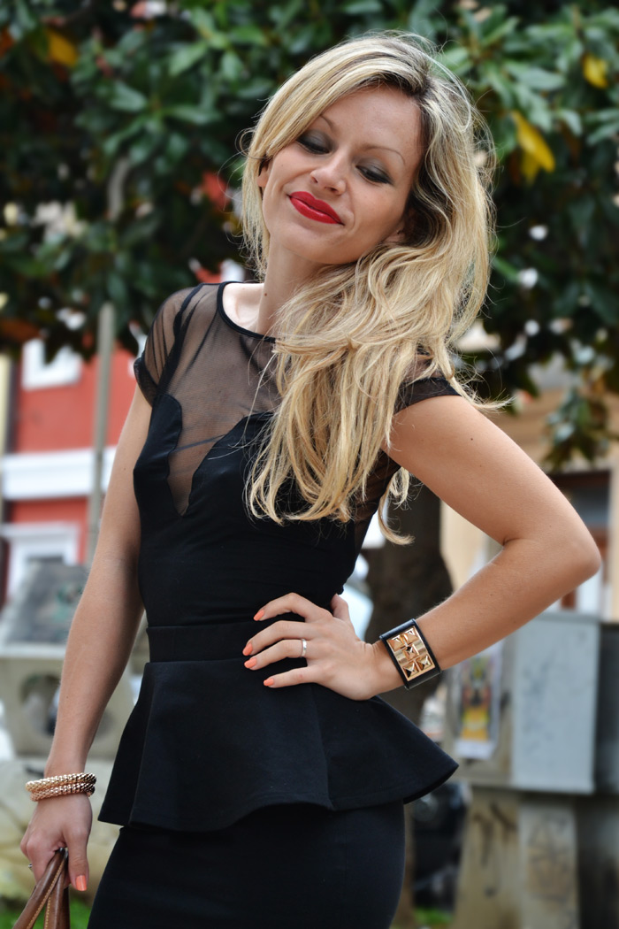 Outfit elegante fashion blogger con gonna peplo e top sexy - It-Girl by Eleonora Petrella