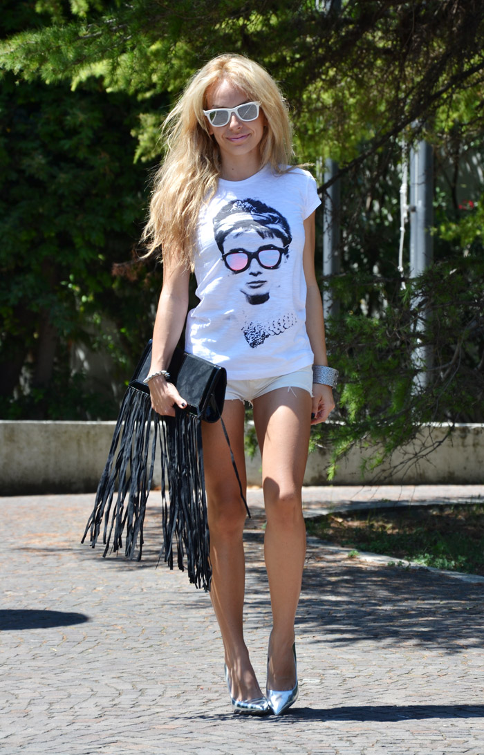 TeeTrend Audrey Hepburn t-shirt total white outfit summer 2013 - fashion blogger It-Girl by Eleonora Petrella