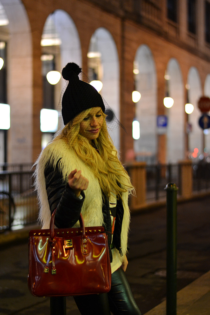 Liquid leggings,veiled beanies, cuffia con veletta trendi inverno 2014 - Torino by night, italian fashion blogger It-girl by Eleonora Petrella