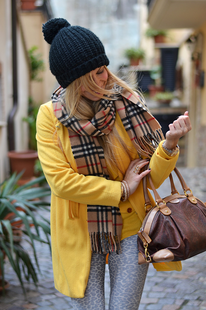 Yellow winter 2014 coat Sheinside, Etro bag, Burberry scarf - outfit italian fashion blogger It-Girl by Eleonora Petrella