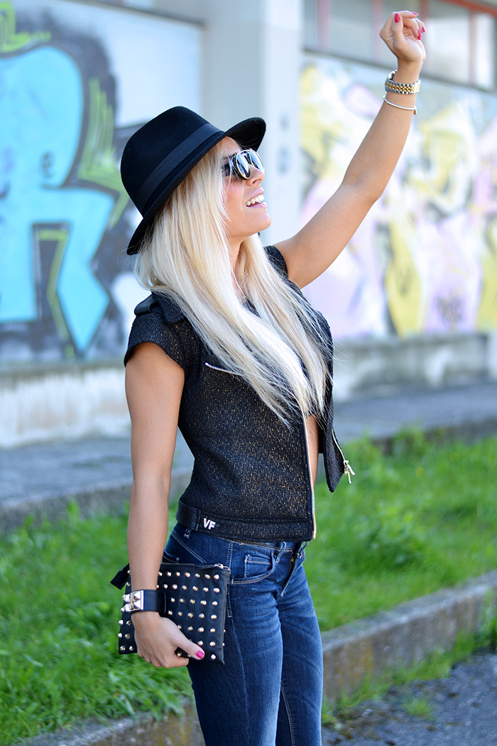 Ventifive shop abbigliamento, leather vest, Wide legs jeans, Flared jeans, crop top trends, fedora hat – outfit fall 2014 italian fashion blogger It-Girl by Eleonora Petrella