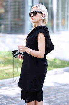 q61, qsixtyone, earcuff, outfit total black, Cèline Audrey sunglasses, Ottaviani clutch gioiello, outfit primavera 2015, chic black Magnum – fashion blogger It-Girl by Eleonora Petrella