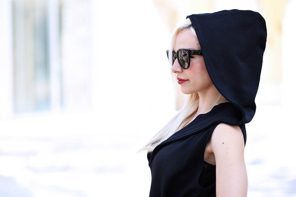 q61, qsixtyone, earcuff, outfit total black, Cèline Audrey sunglasses, Ottaviani clutch gioiello, outfit primavera 2015, chic black Magnum – fashion blogger It-Girl by Eleonora Petrella