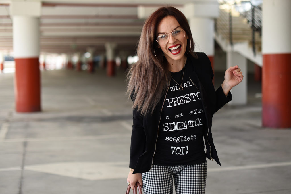 T-Shirt e tacchi: chic e spiritosa con IRONIC! HAPPINESS IN MY SHIRT