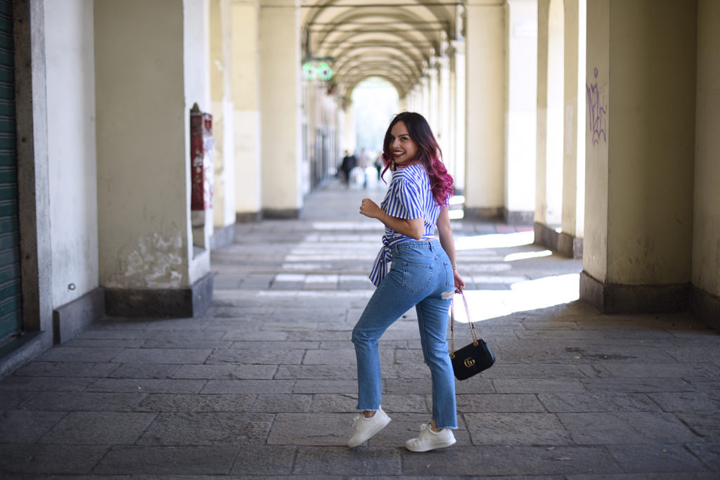 Jeans e sneakers Ecco bianche: il mio look per la primavera!